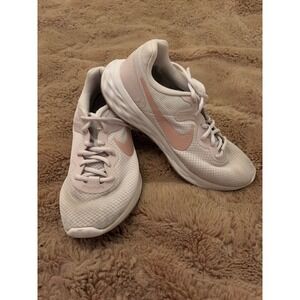 Nike Revolution 6 Next Nature Womens Road Running Shoes Light Violet 8.5